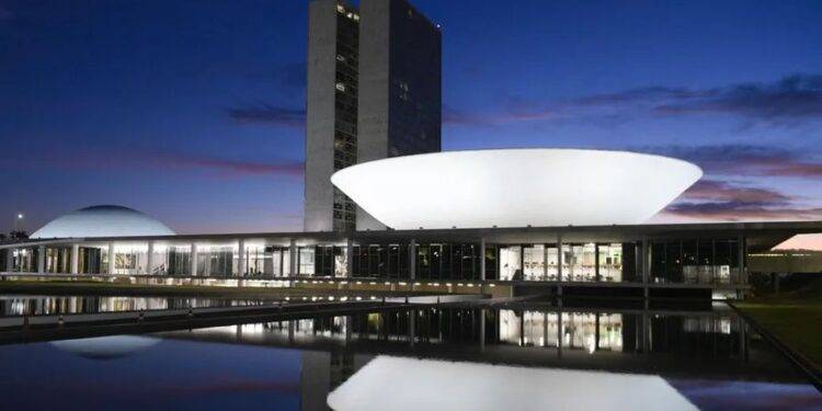 101135724 fachada do congresso nacional a sede das duas casas do poder legislativo brasileiro du 1