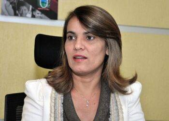 livania farias secretaria