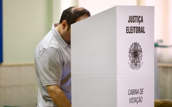 urna voto assedio eleitoral