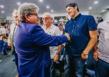 leo bezerra e joao azevedo 800x533 (1)